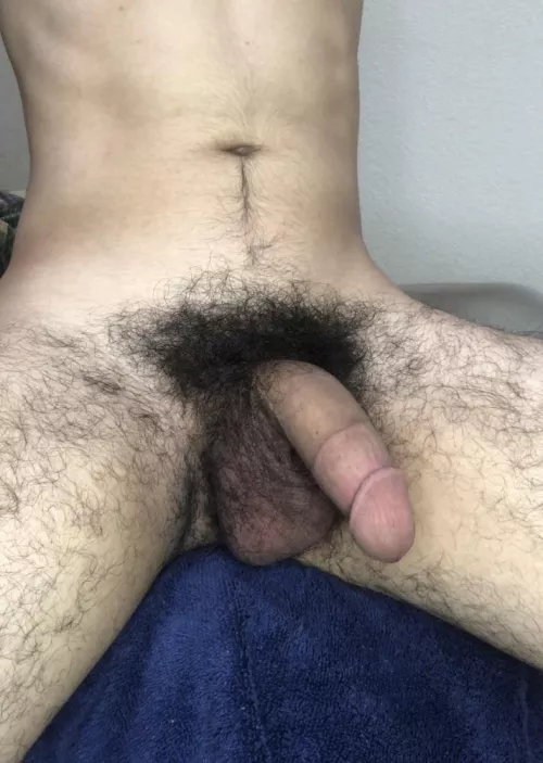 Just hanging out [21] by PM_UR_LIFE_GOALS