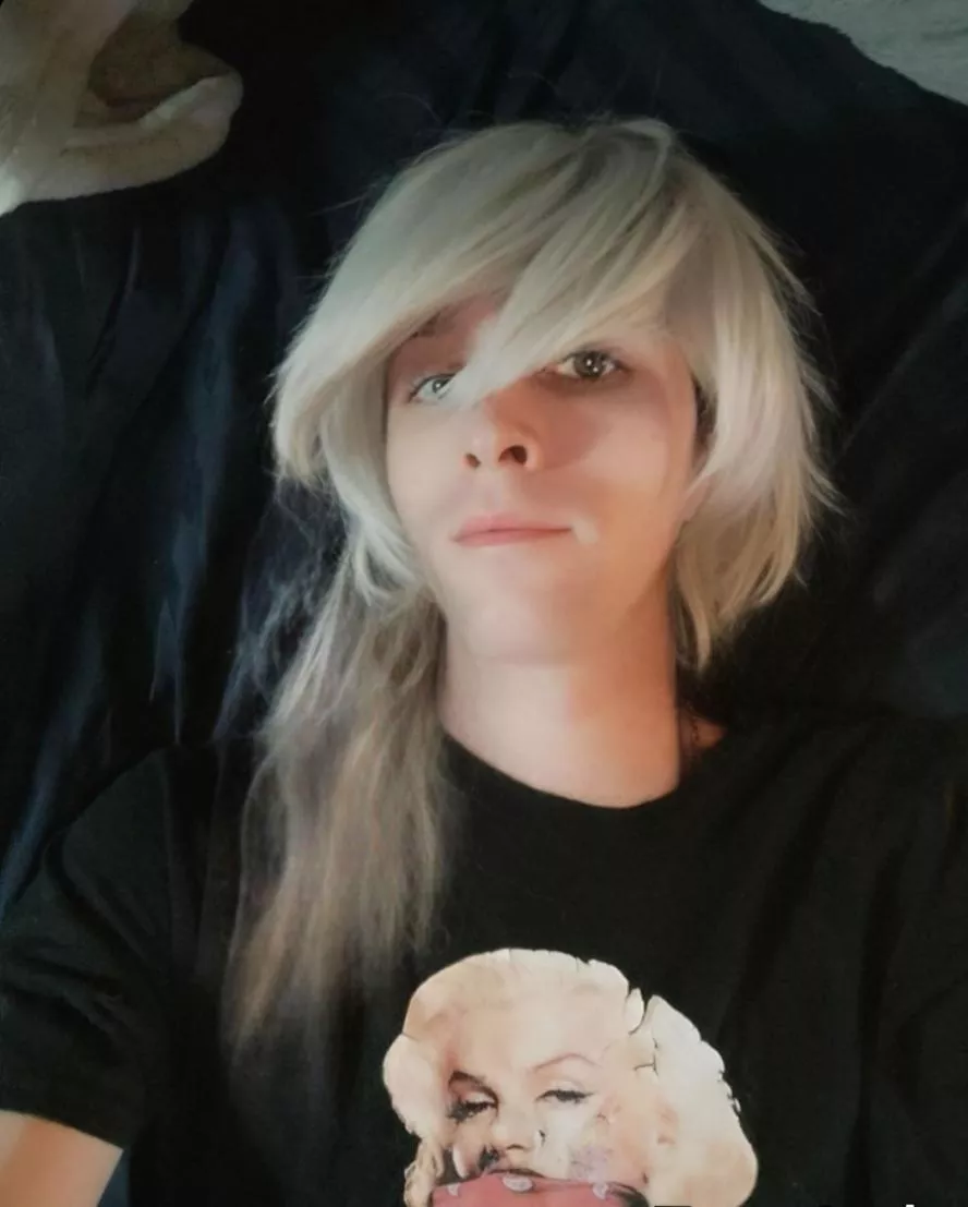 Am I cute enough for cuddles? I promise I don't bite🥹 posted by IllustriousJicama679