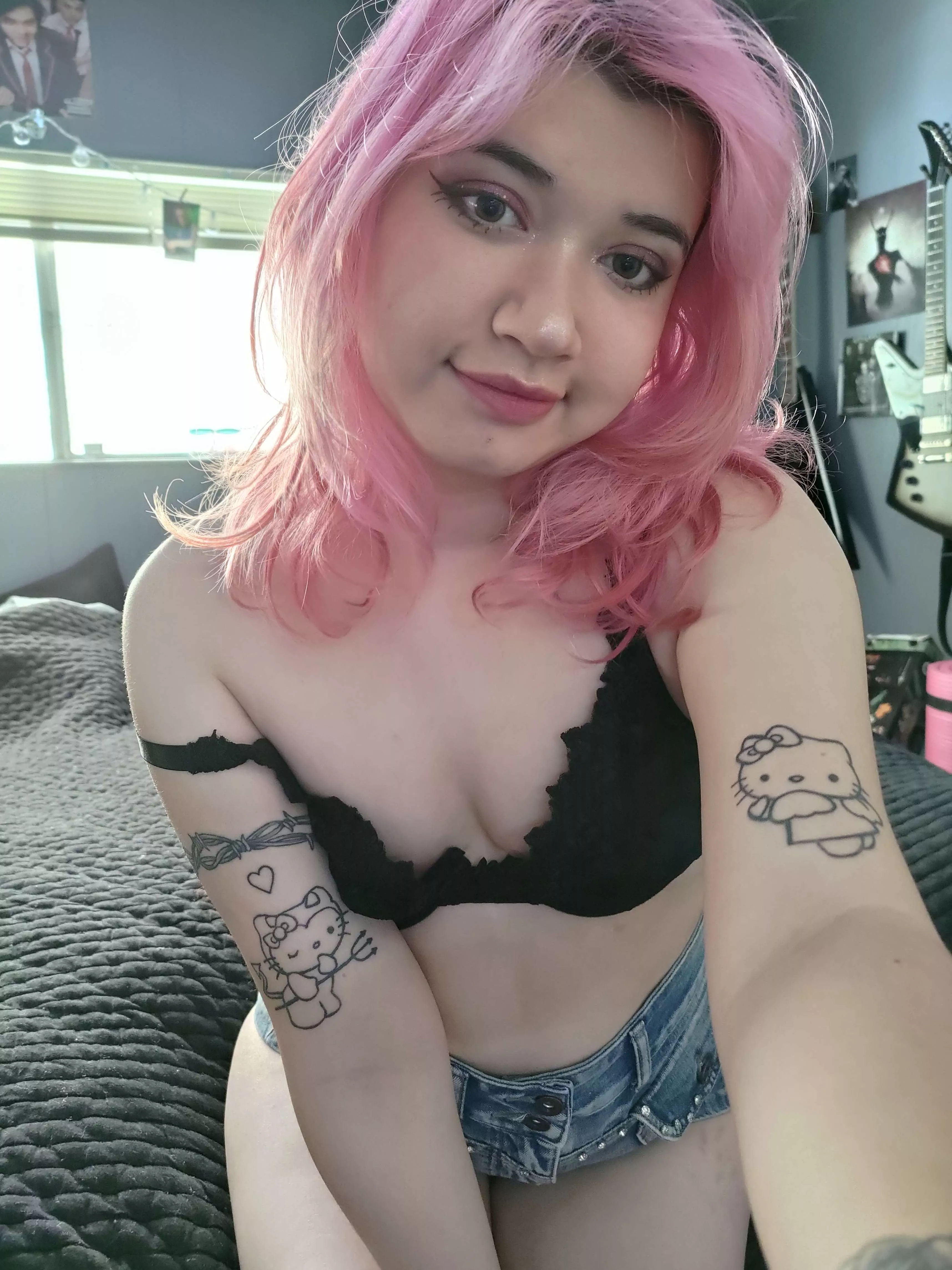 Do you like little pink girls? 🥰 posted by RainbowValentine