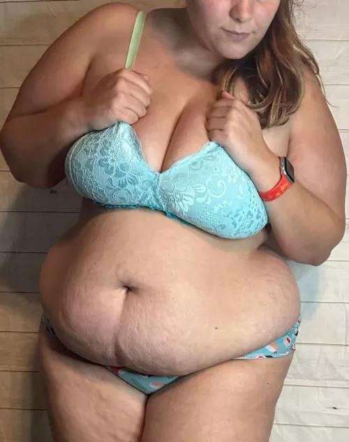 Feeling good after brunch today! 🥵 by abigailgray256