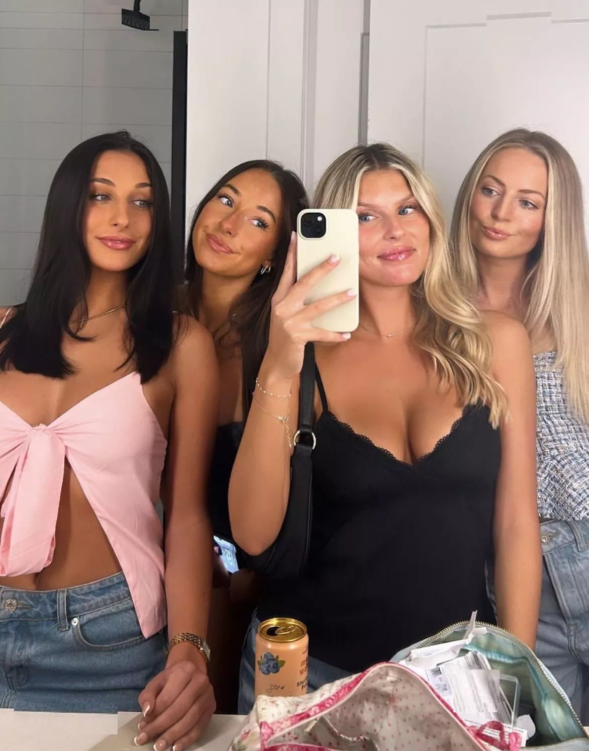 Four Beauties posted by asdfjhsdfa