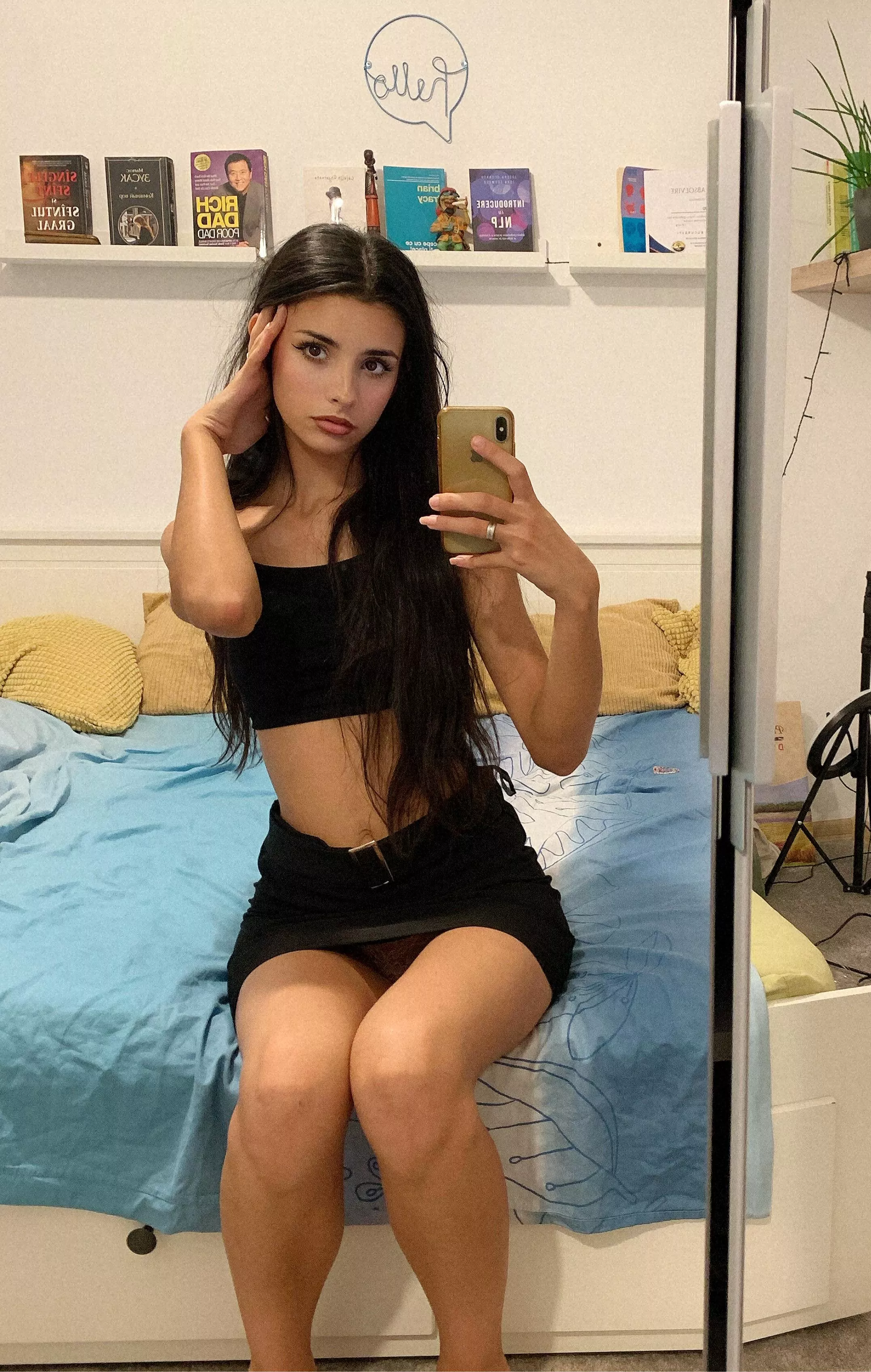 I'm 18yo small brunette with cute face posted by Comfortablge