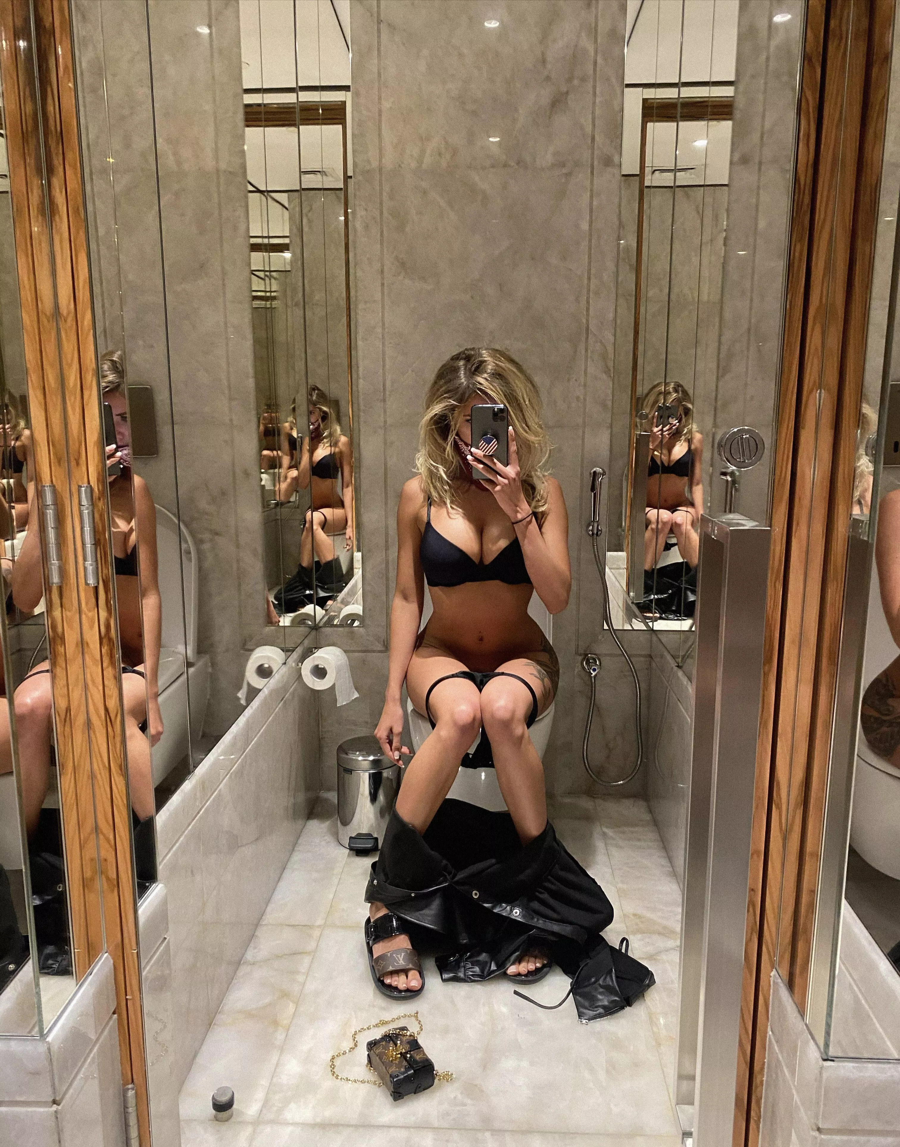 Natalya Krasavina - Privacy posted by ger_1p