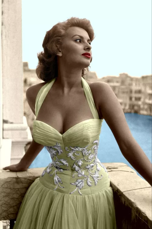 Somewhere in Venice. Sophia Loren [1950s] by PeepingLoony