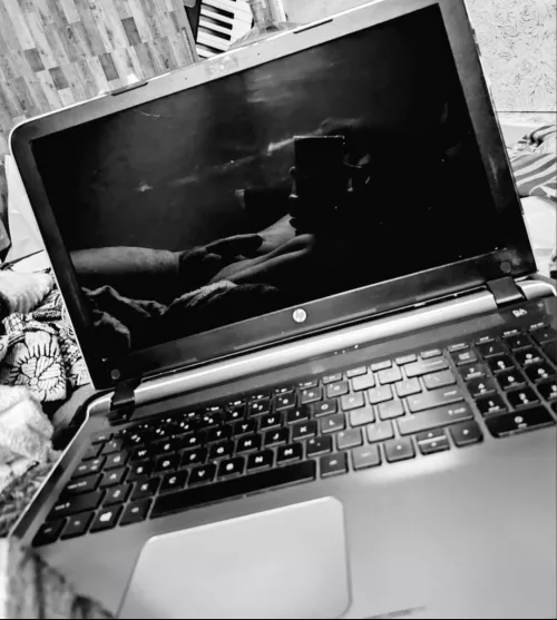 When your girl is working on weekends and you got nothing to do and all you could do is wait for her! [M] by rollingd0ugh