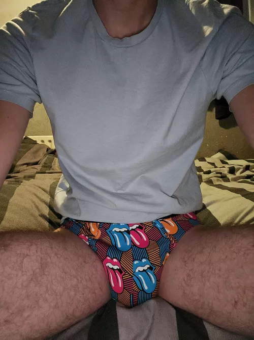 Cheeky evening pic by Hazzatechy