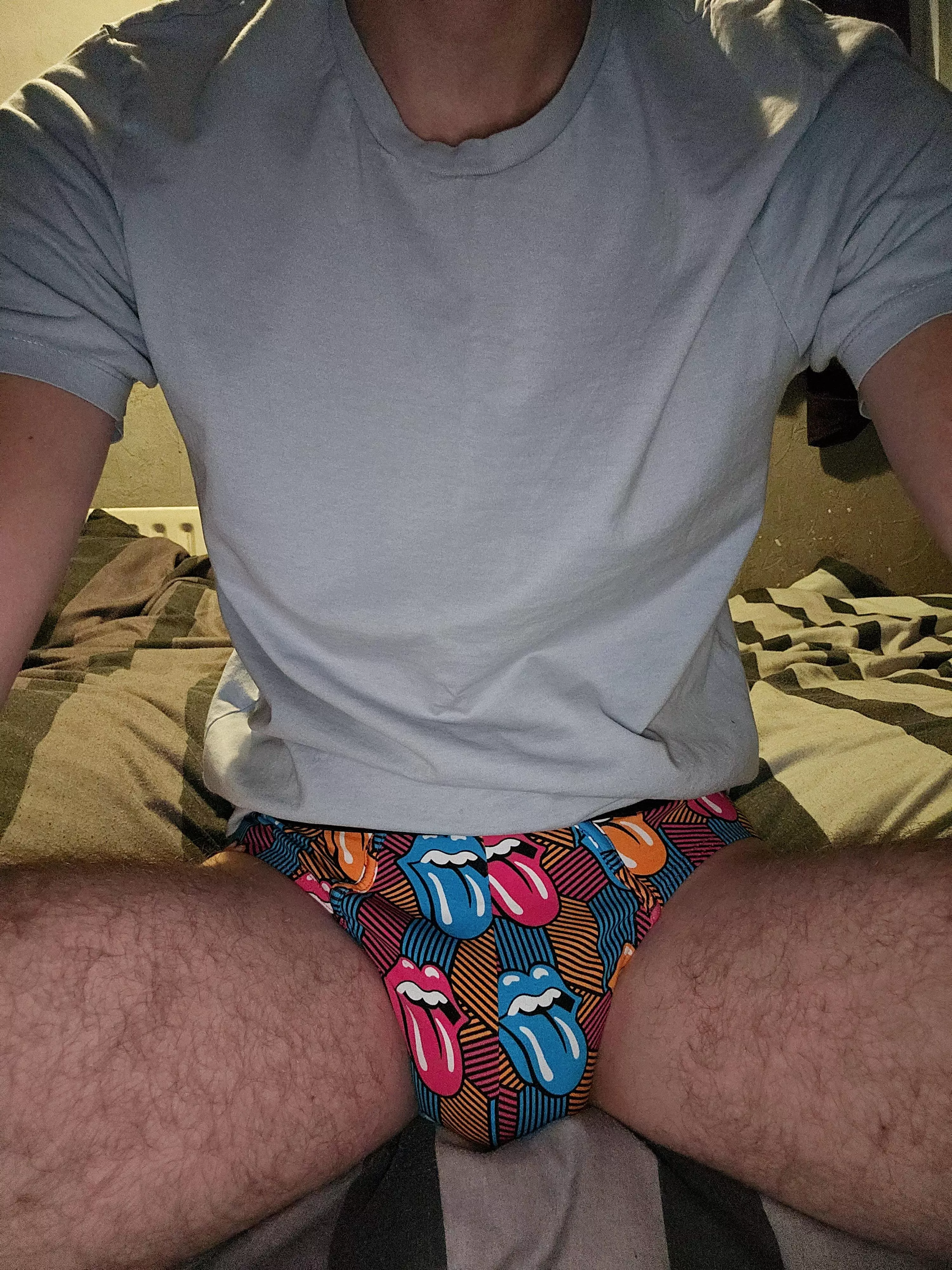 Cheeky evening pic posted by Hazzatechy