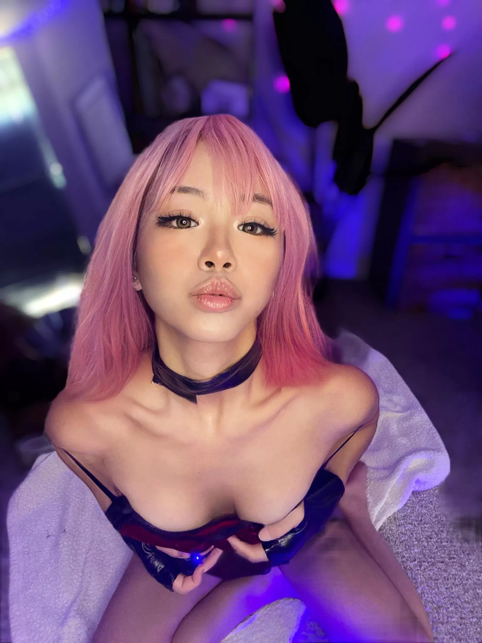 come and kiss me baby posted by CakeCakeAsia