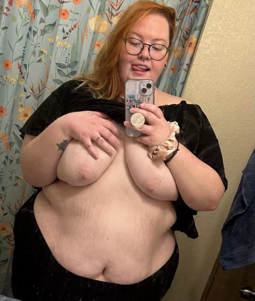 Do you like redheads? 😚 by SaltySavvy666