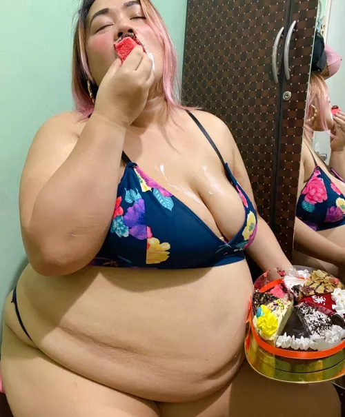 Fill Me Up Buttercup..Baby! 🎂🍰🧁🍥🥮🐽🐷🐖💨♥️ by LiliBBWGoddess