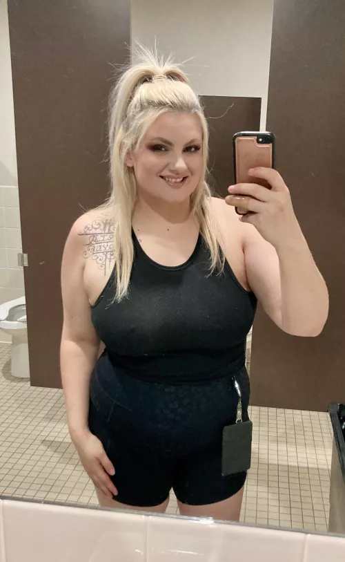 I don’t like wearing bras to work by Belflock