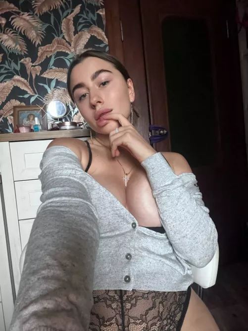 Imagine how I jerk you off with my titties by asianntease