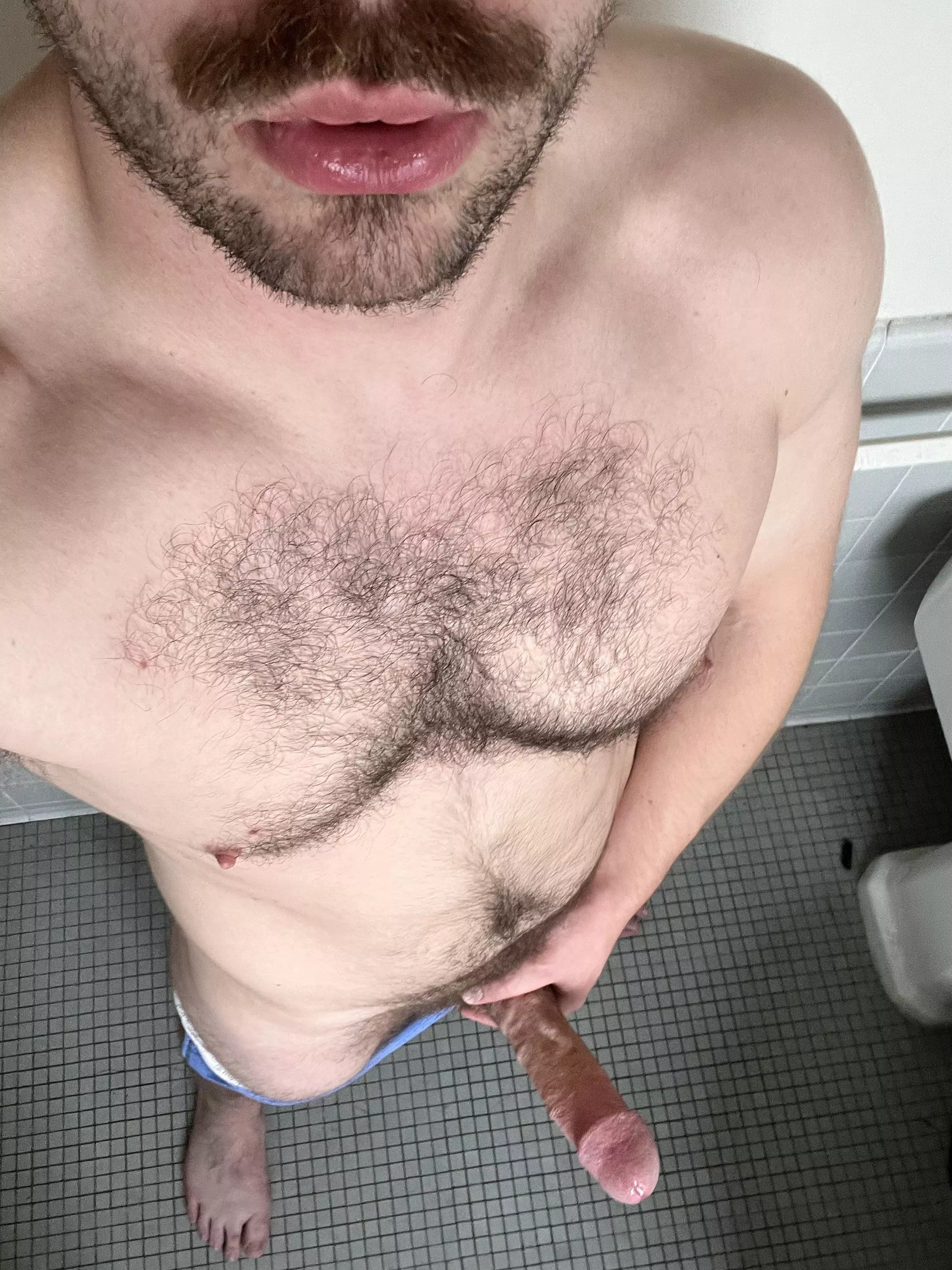 letting my beard grow out for the first time in a while… what do y’all think? posted by daddydownload