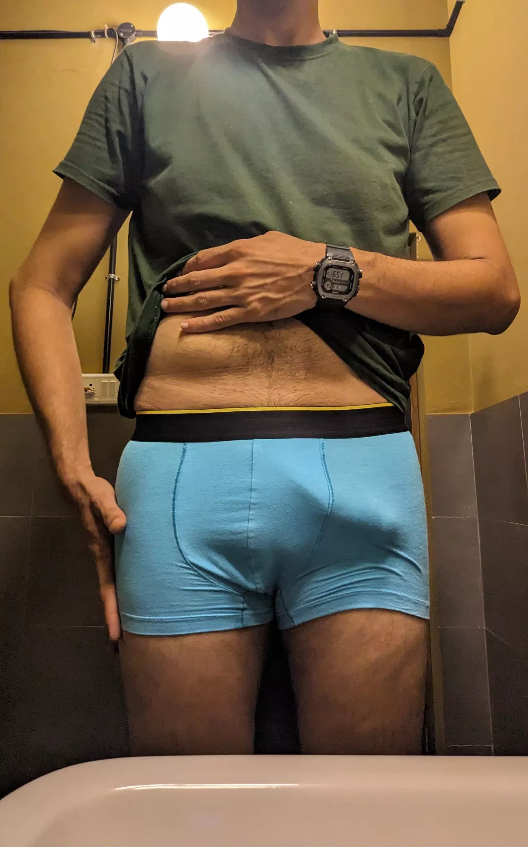 Look at the time posted by whogoesthereee