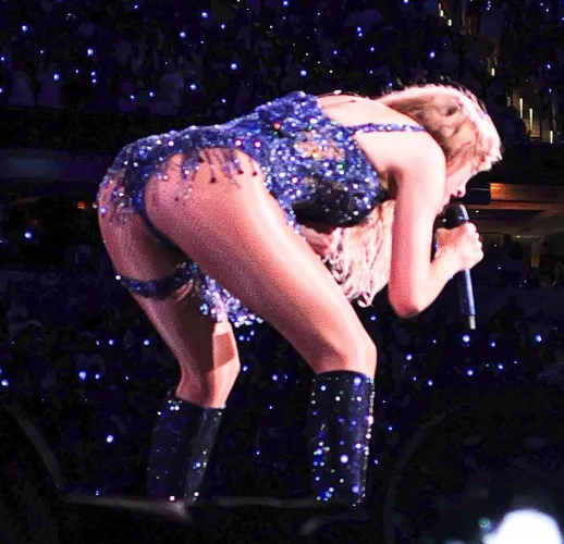 Taylor Swift by CharlesBrown34