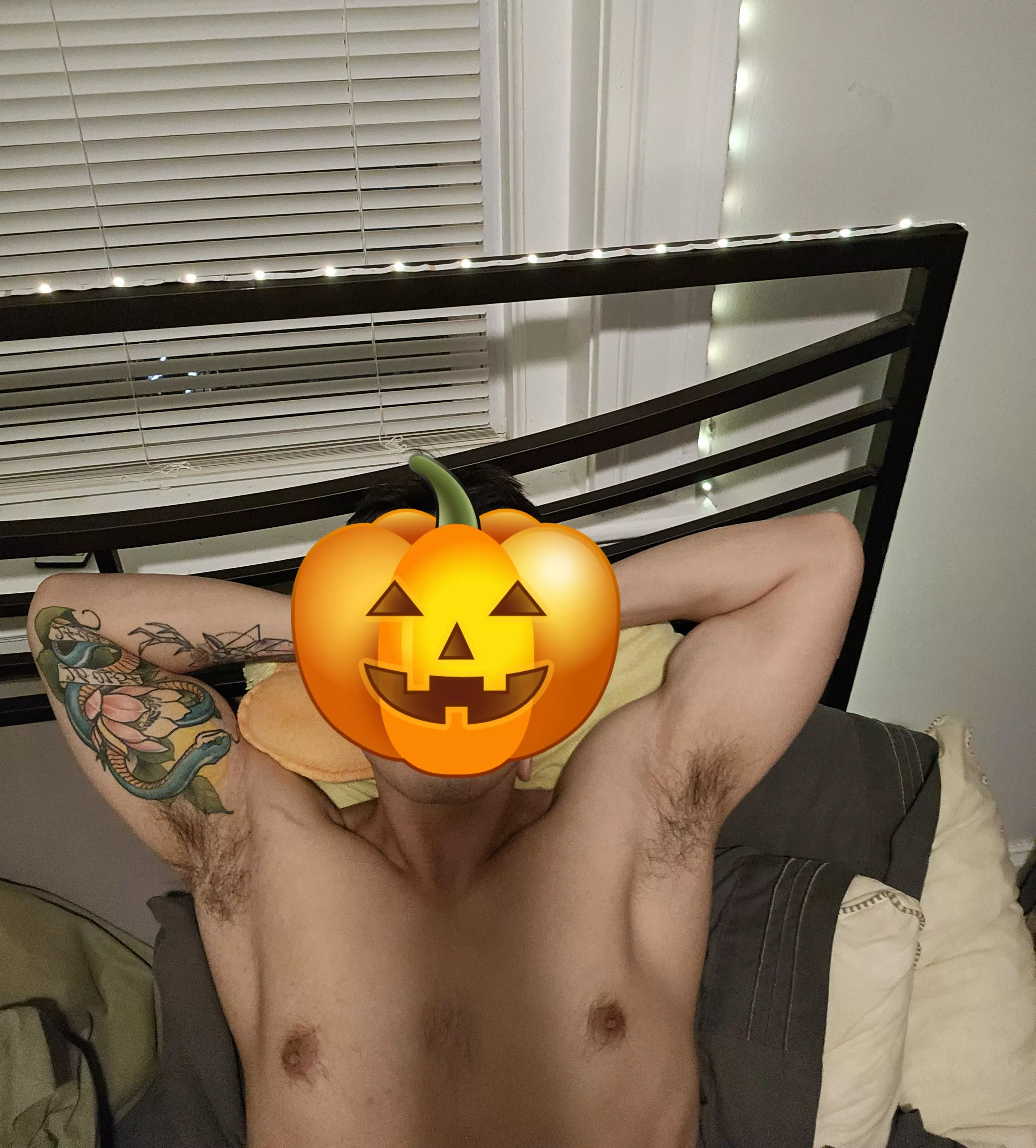 Wish my pits were hairier :( posted by Me-Leo-tonin