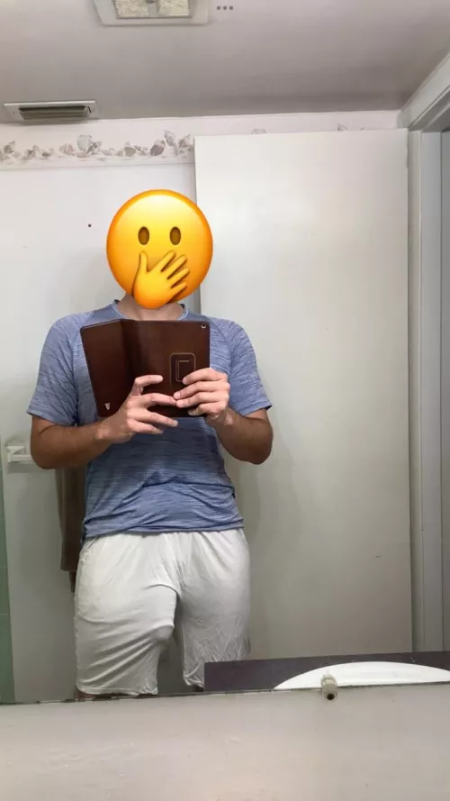 Bathroom selfie by cryptaoistt