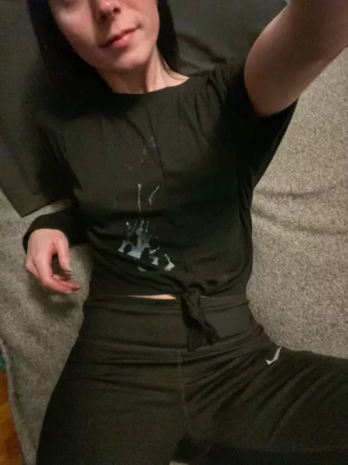 Cum against black always looks great by ctsharing