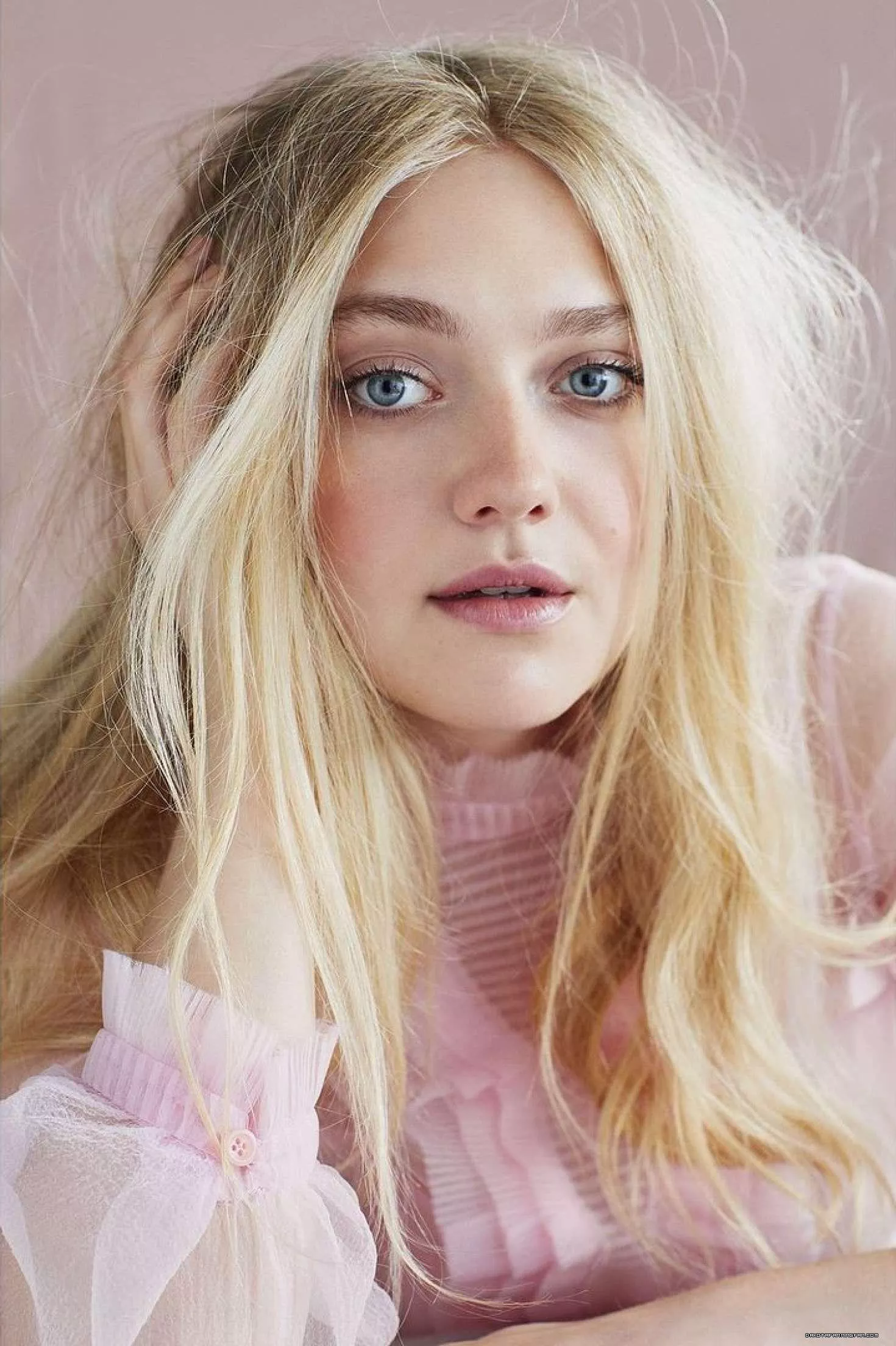 Dakota Fanning posted by Jaseyjerks