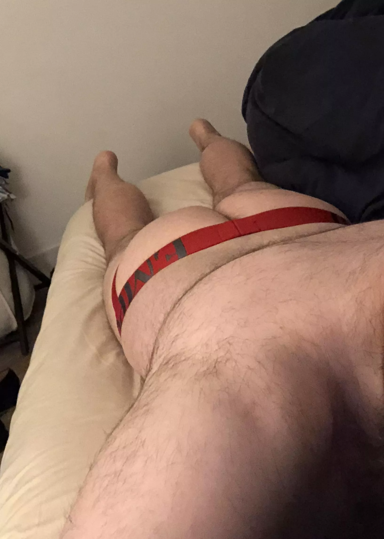 Feeling tired after a long Monday at work (43). If you’re going to come into my bedroom to cheer me up, make sure you’re wearing a jock too. posted by Richardse110