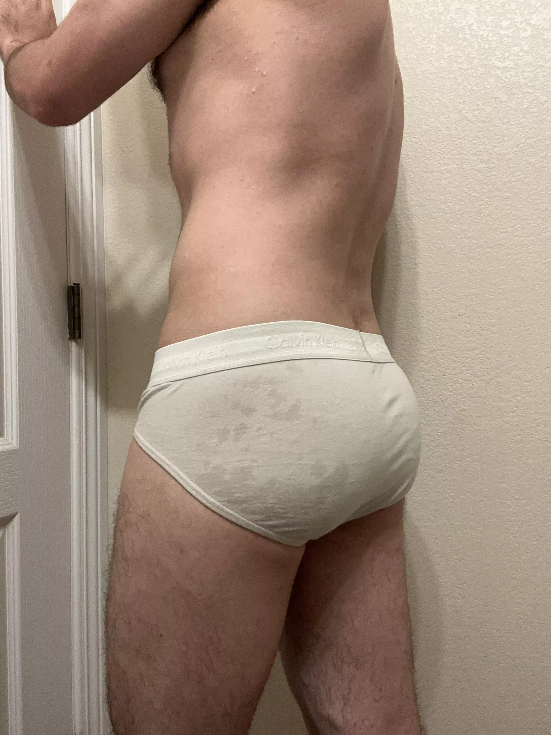 Freshly showered posted by MrBottomFun