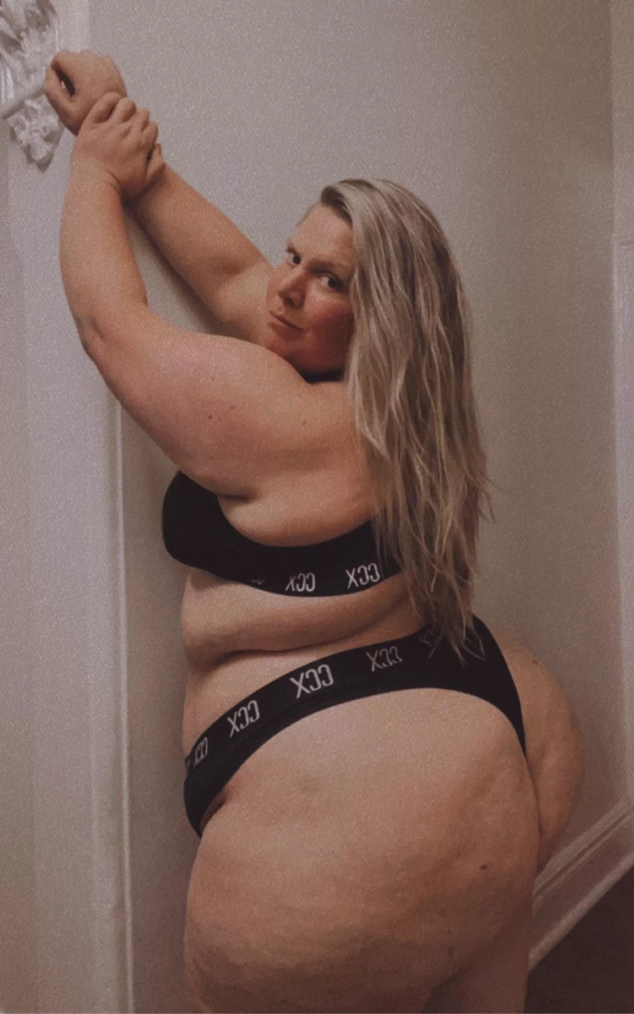 Good morning: from me and this booty ☀️ posted by bbwamazon