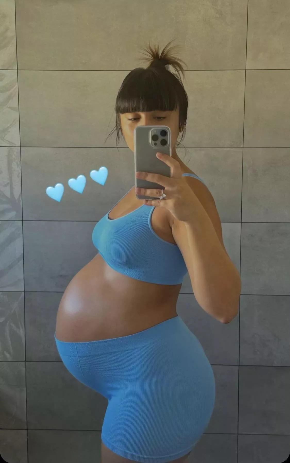 Gorgeous shape posted by Shelby0885