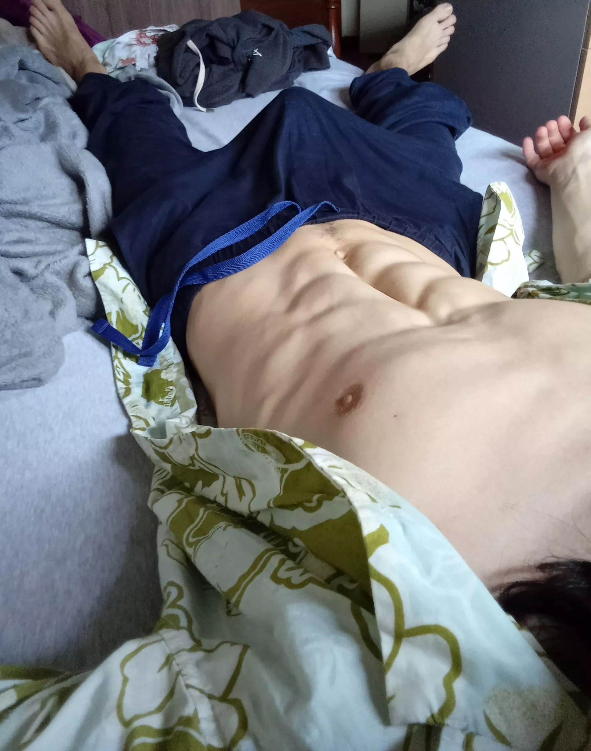 He just wanted to say hi posted by Eyanochi