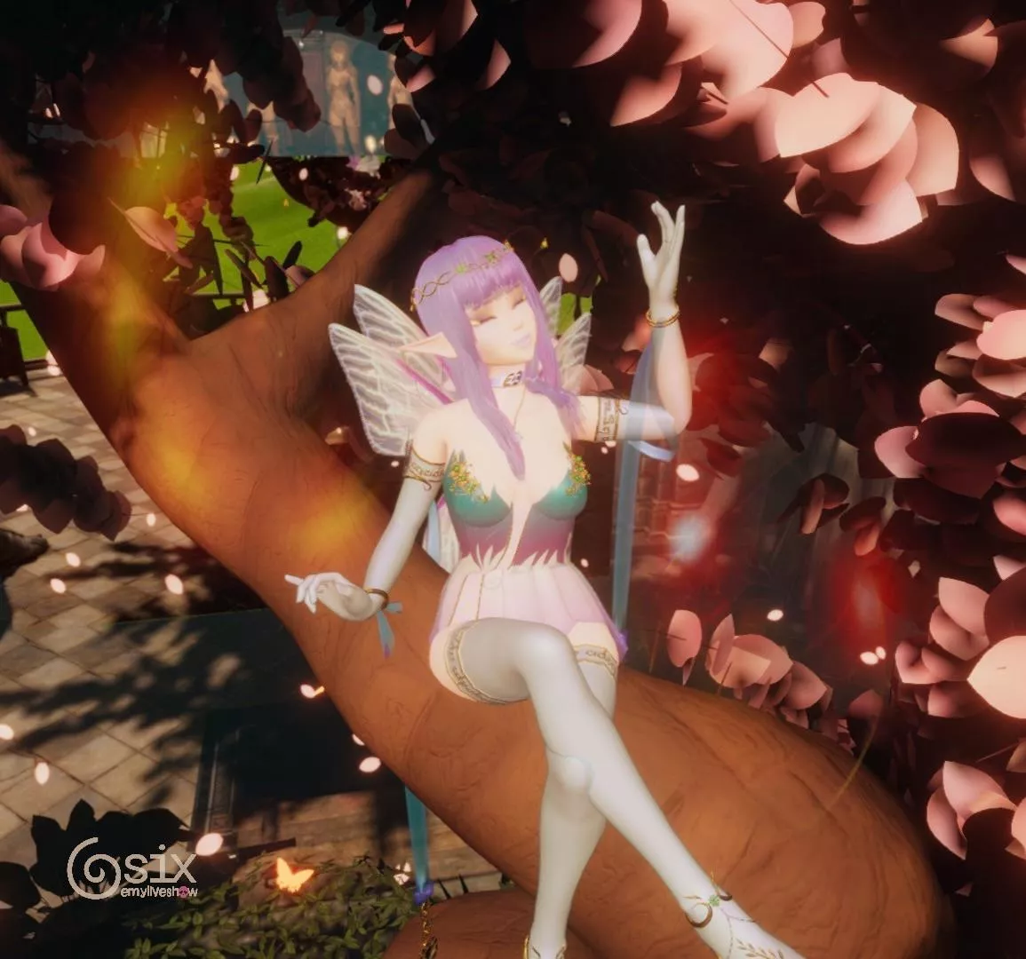 Just chillin’ on a tree, do you want to join? Don’t be afraid, I’ll catch you if you fall😉 https://chaturbate.com/emyliveshow posted by EmyLiveShow