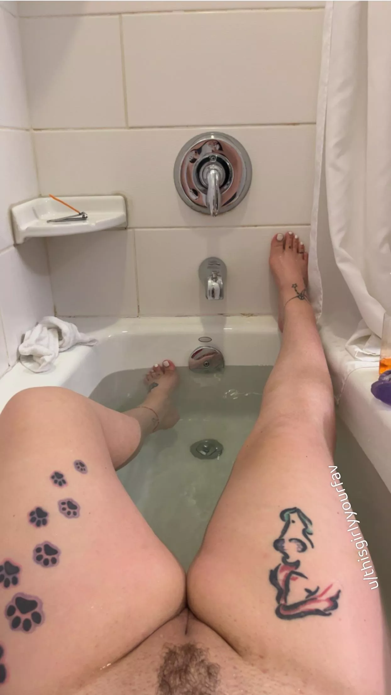 Lonely bath posted by Thisgirlyyourfav