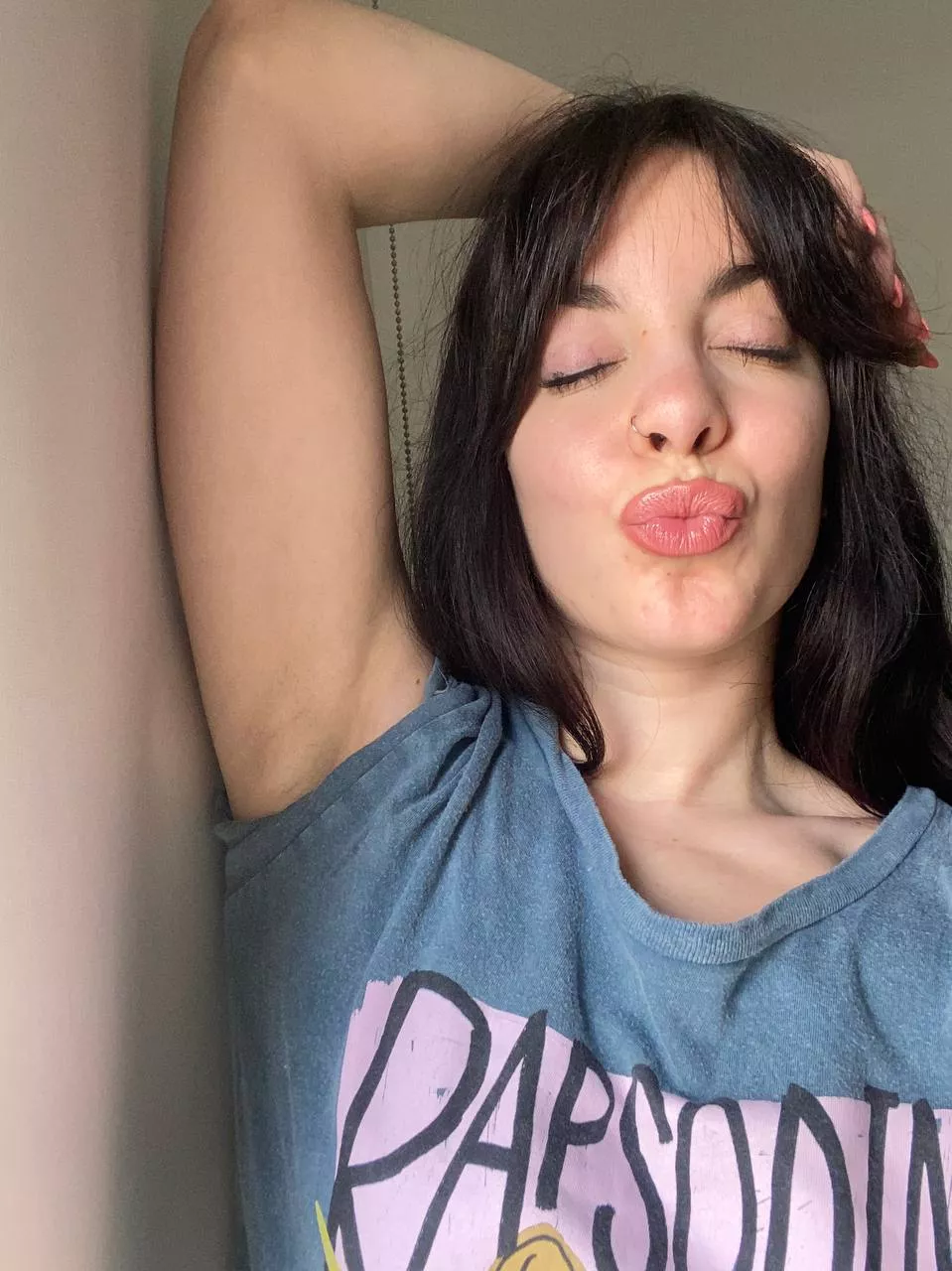 Need someone to worship my armpits posted by ImginaryChange