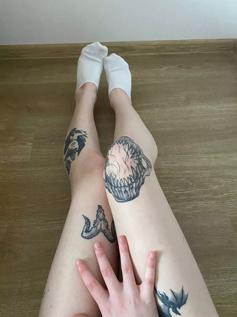 Snow white and feeling naughty. posted by ShotDatabase8645