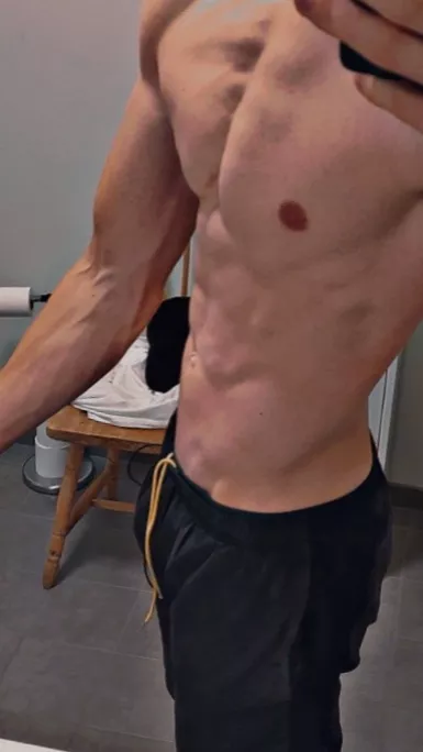 Too lean?🫣 posted by SBGN1