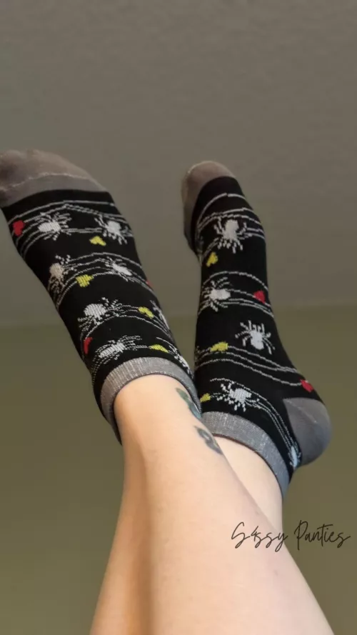 From sweaty gym socks to sexy thigh highs... I've got the socks you crave. [Selling][usa] See pinned posts for info and drawers, then dm to get yours! Starting at $20 by S4ssypanties