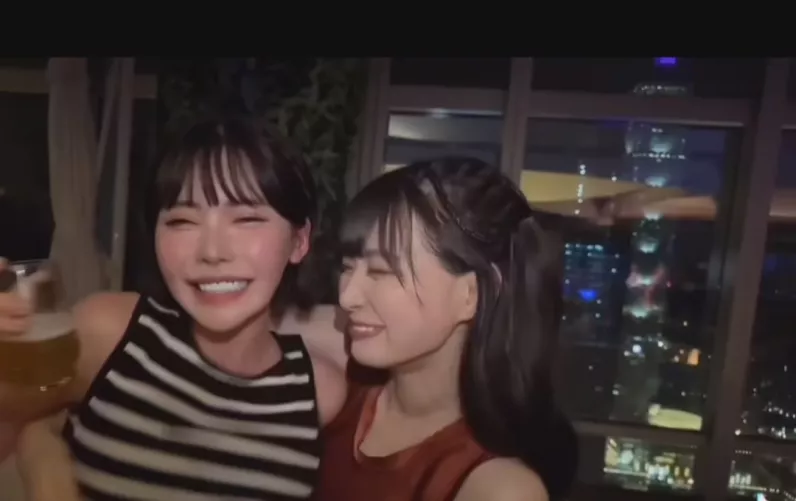 Help who is the girl in red by RIMIRU_Kawiii