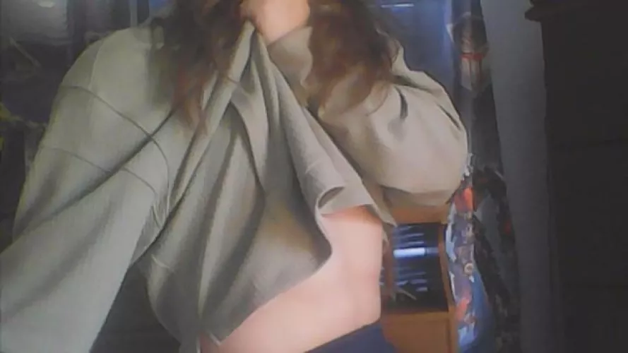 I know I'm not as cute as the other boys, but I really like this fit by Responsible_Block258