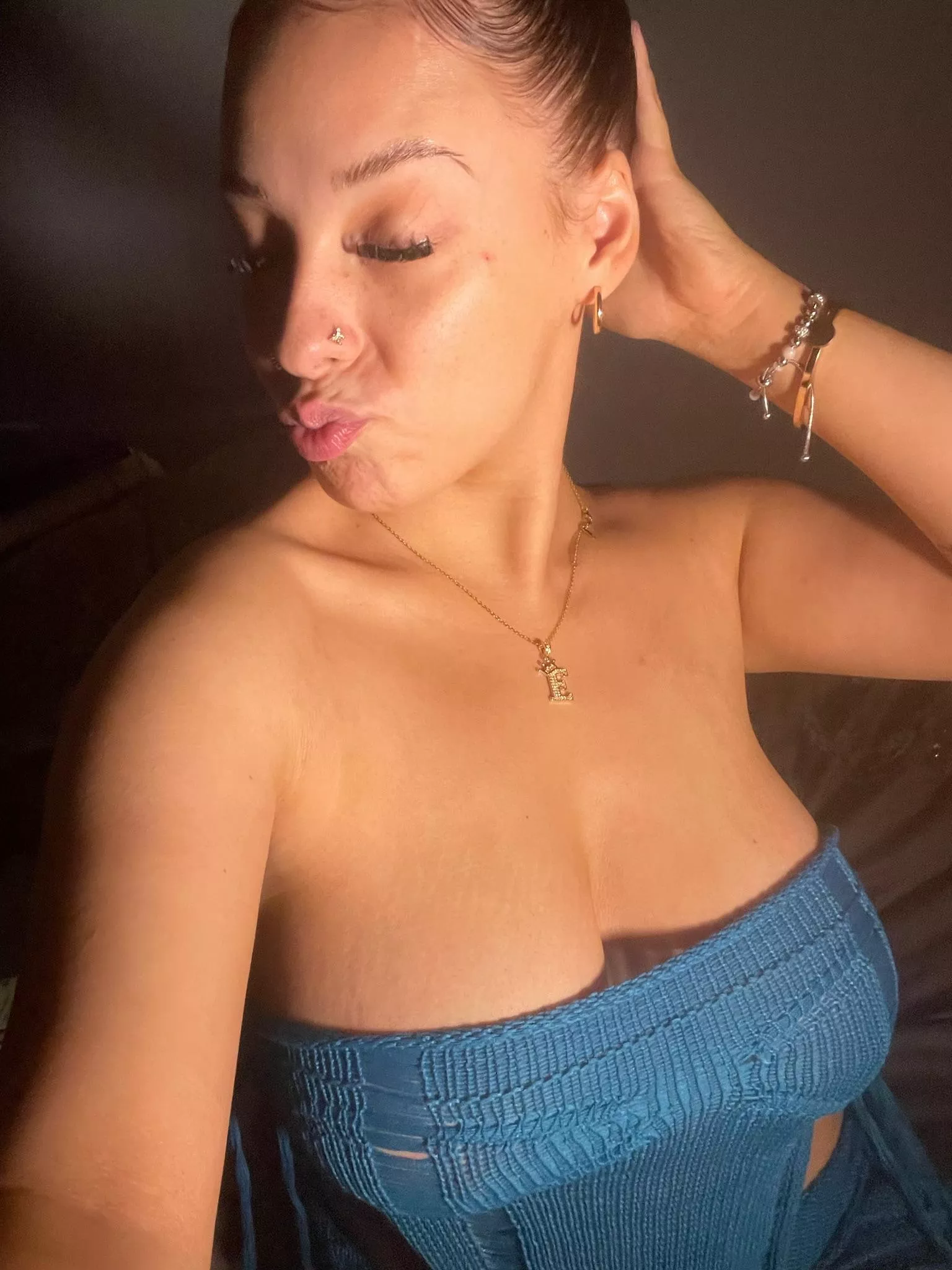 i'm 19... smash or pass? posted by lmayritalmv