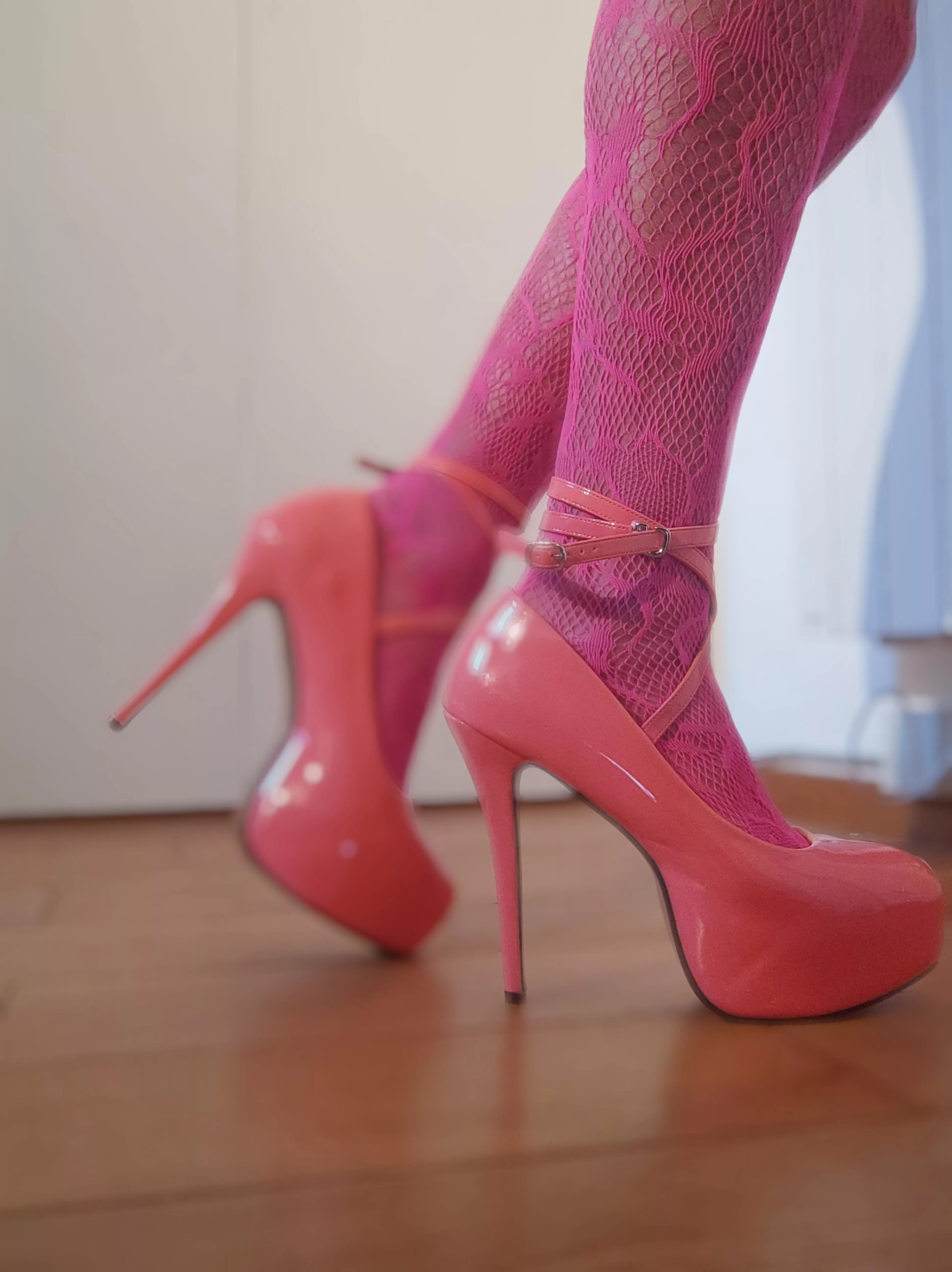 Je crois que j'aime le rose :D posted by TourCreative5426