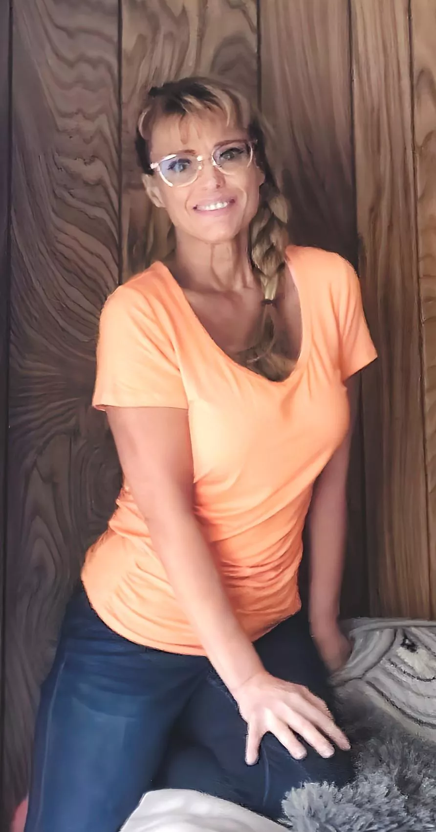 Just a friendly smile to start your week posted by LanaRN69