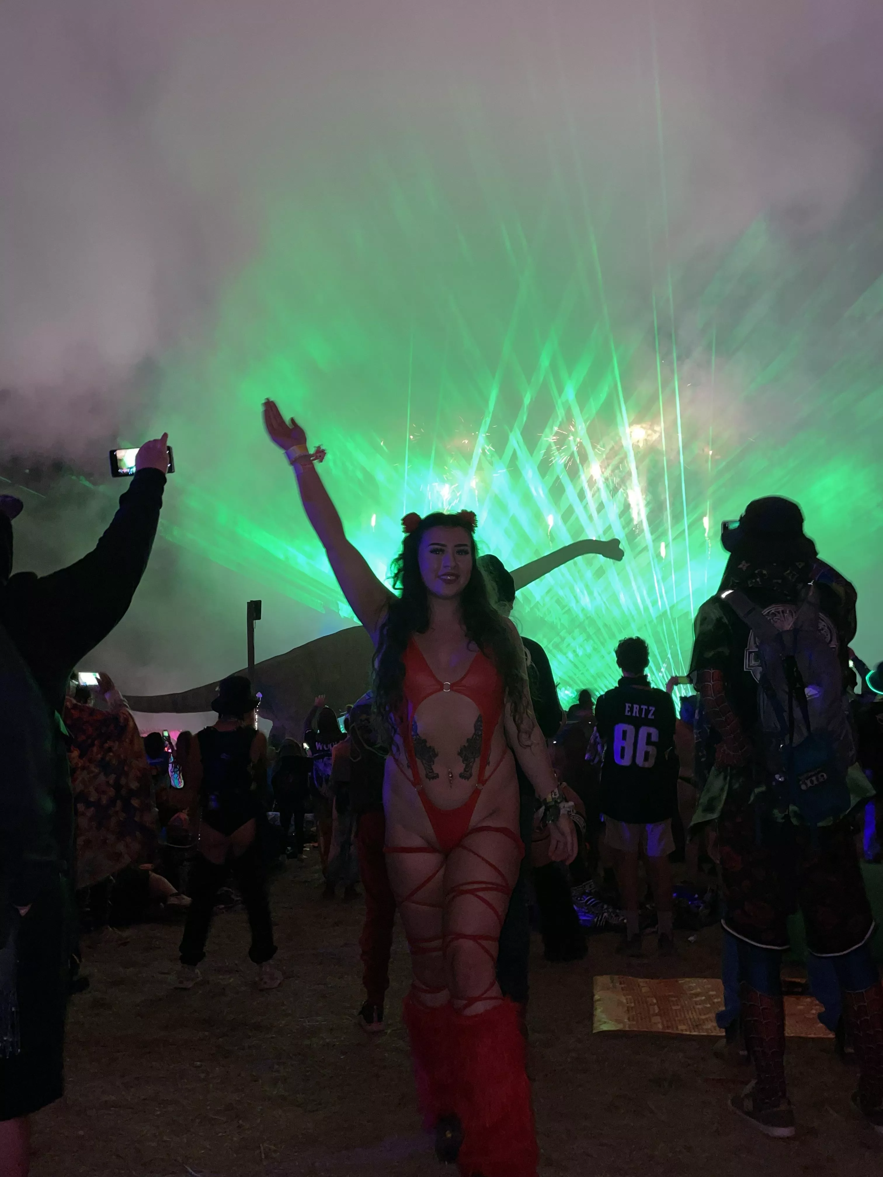 Kiss me under the lasers 🤭 posted by Cherrybombimbo