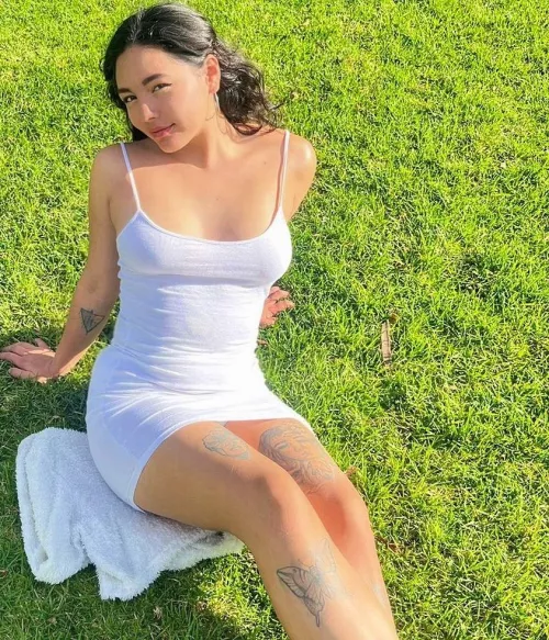 Natural latina beauty 😌 by MartenV