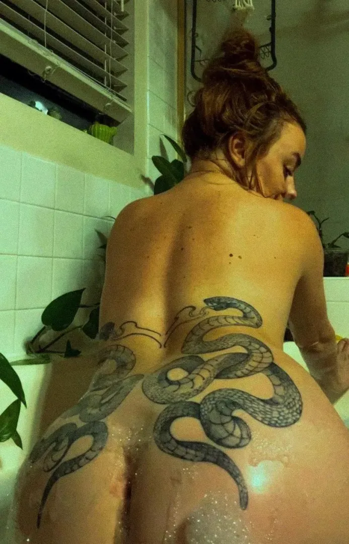 Sexy back freckles... by LilEdenx3