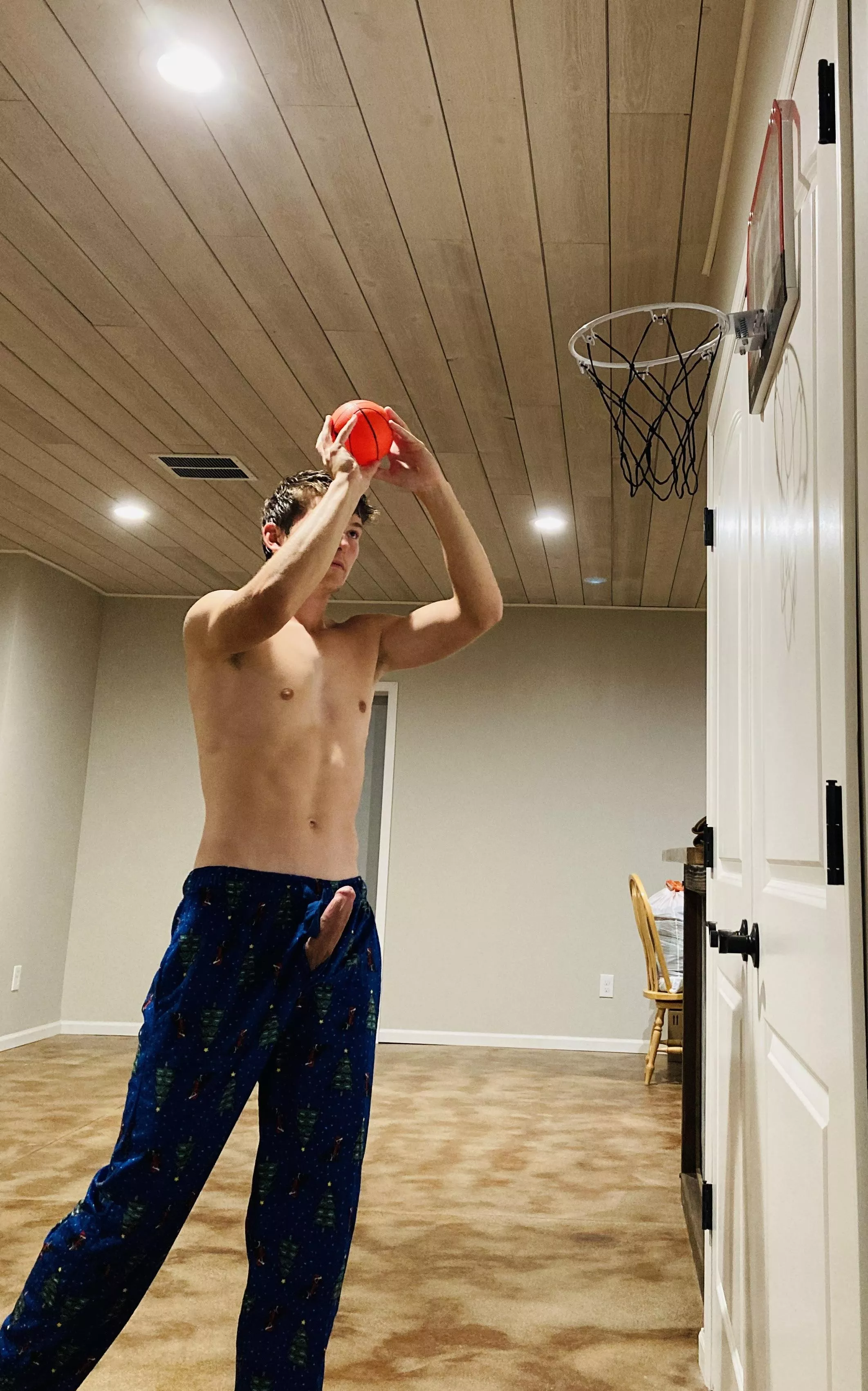 Who wants to play ball with me? posted by Firm-Tow