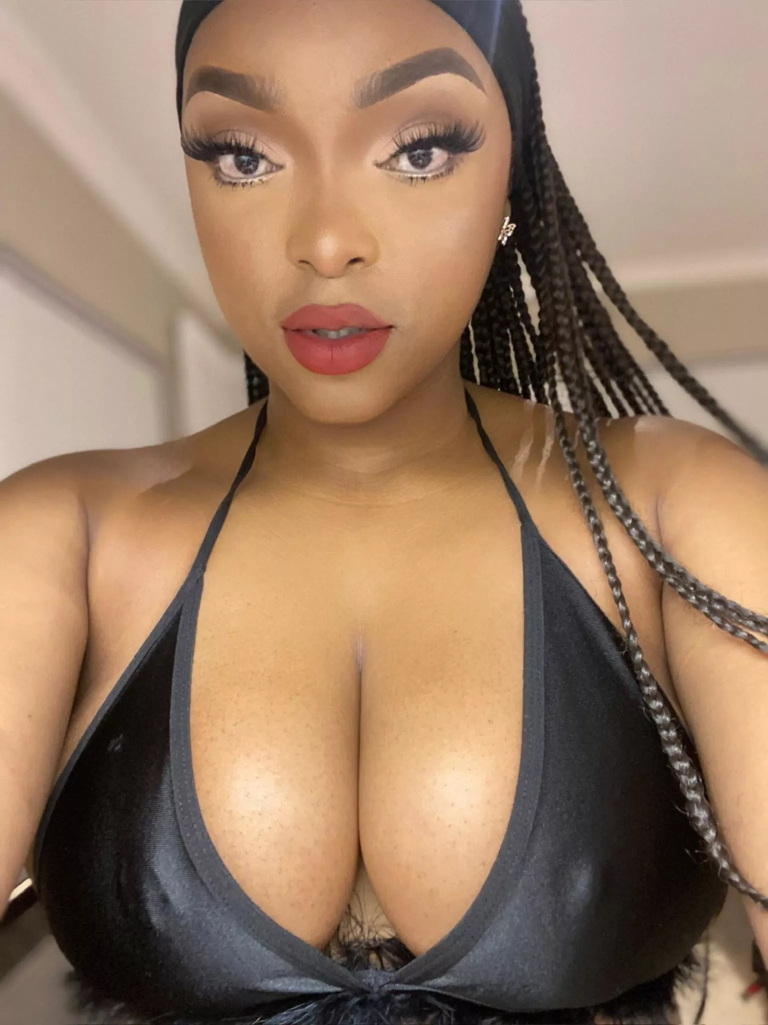 Am I busty enough? posted by sweet-candy_xx3