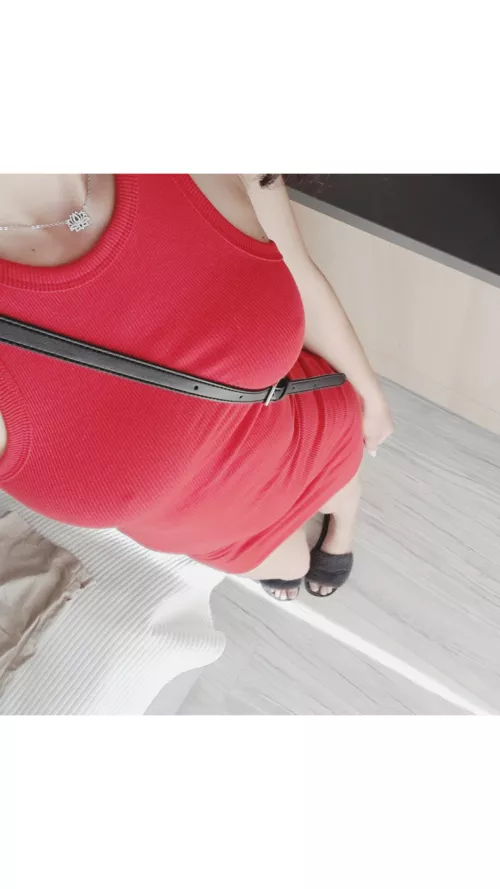 I'm looking for a bull with a big dick who will fantasize with me about my girlfriend by cuckpoland96