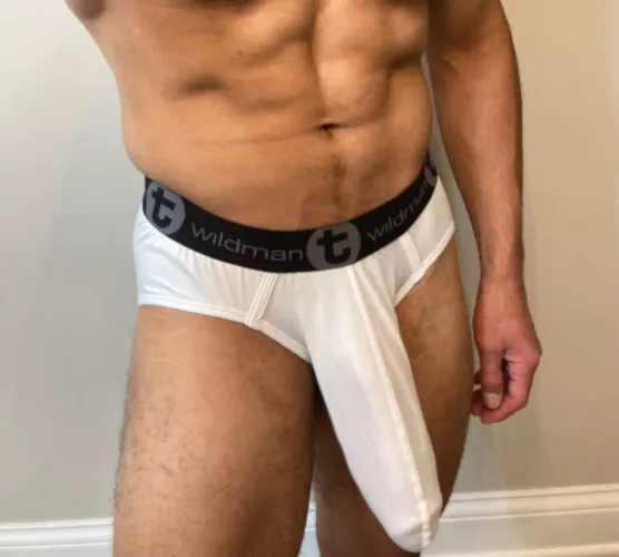 it's difficult to hide this thing by ChanceControl2049