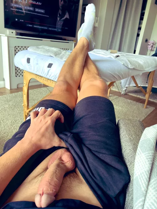 Waiting for massage 😋🤭 by CzechBiGuy