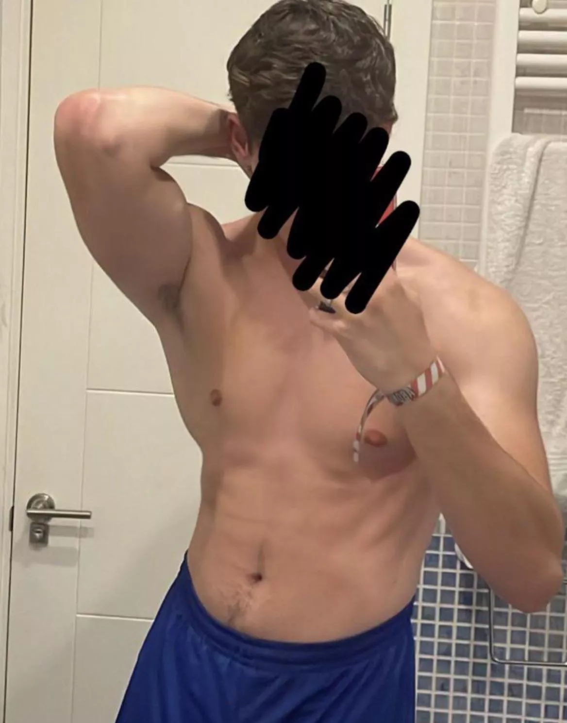 18 Big Dicks snap: @brostone19 posted by Hajime_Sex_Symbol