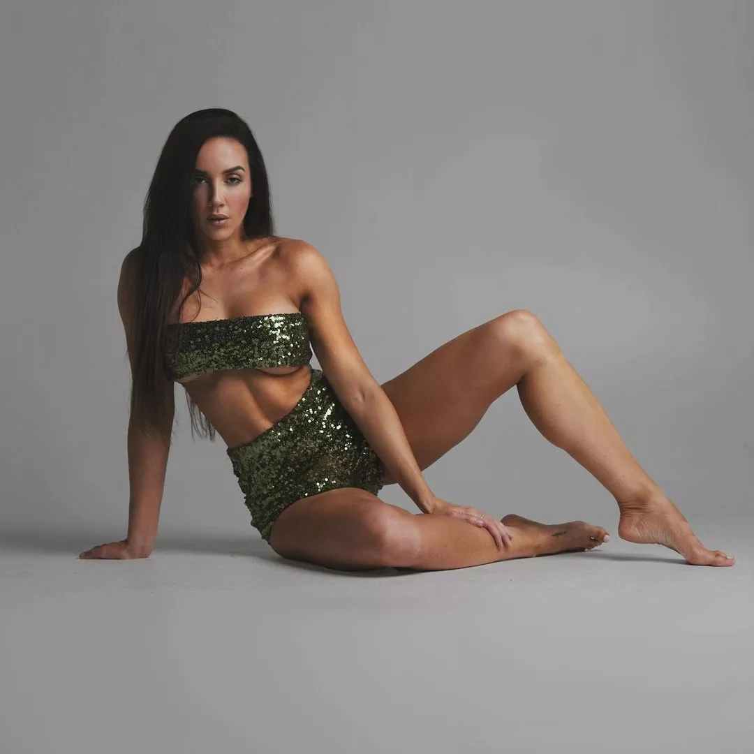 Chelsea Green posted by HashiSeasin