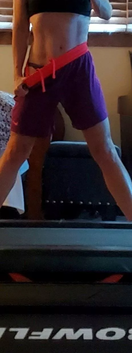 Done with morning run and core work [f] posted by indeeecent